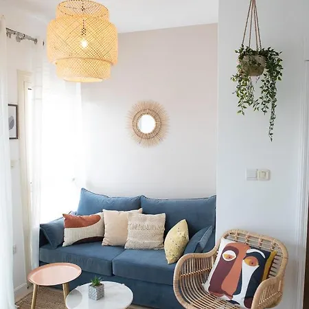 Amazing & Cozy Town House With Pool * Limasol