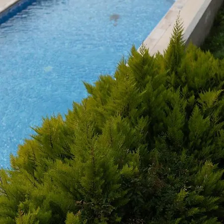 Amazing & Cozy Town House With Pool * Limassol