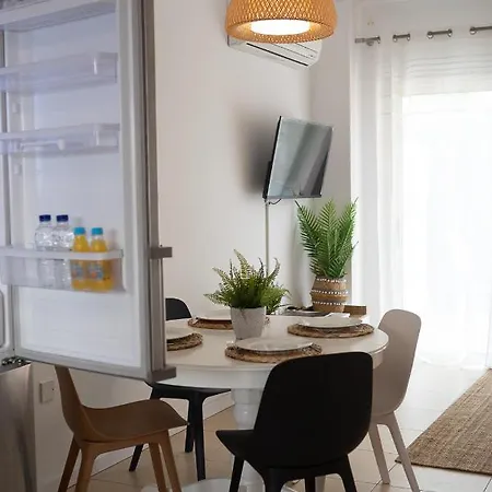 Holiday home Amazing & Cozy Town House With Pool *